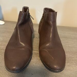 Sam Edelman brown leather booties. Size 8.